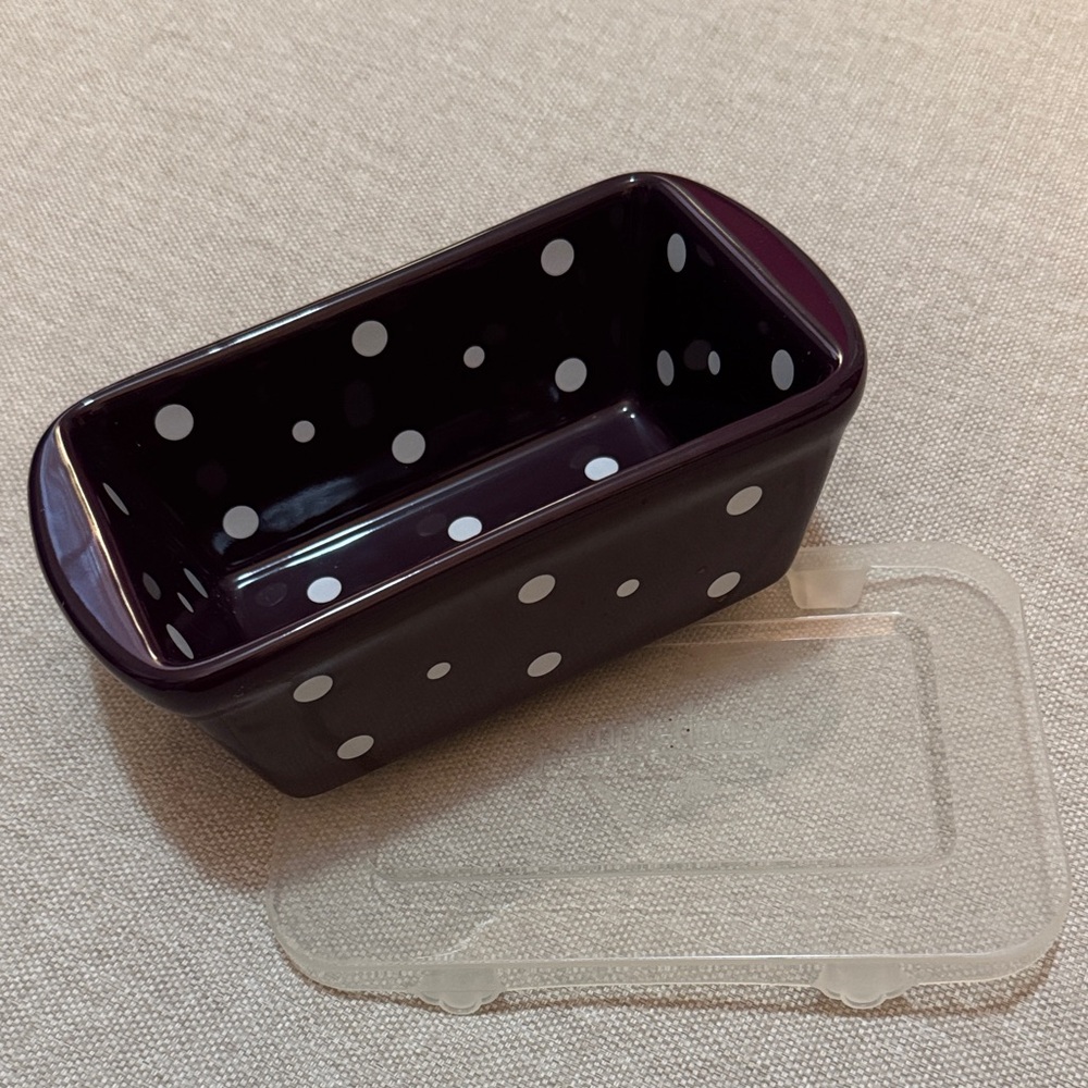 Temptations Mini Loaf Pan with Plastic Lid-12 oz-Eggplant-Ceramic-Used 1X-EUC